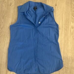 Talbots blue darted front button tank top with collar 4 petite